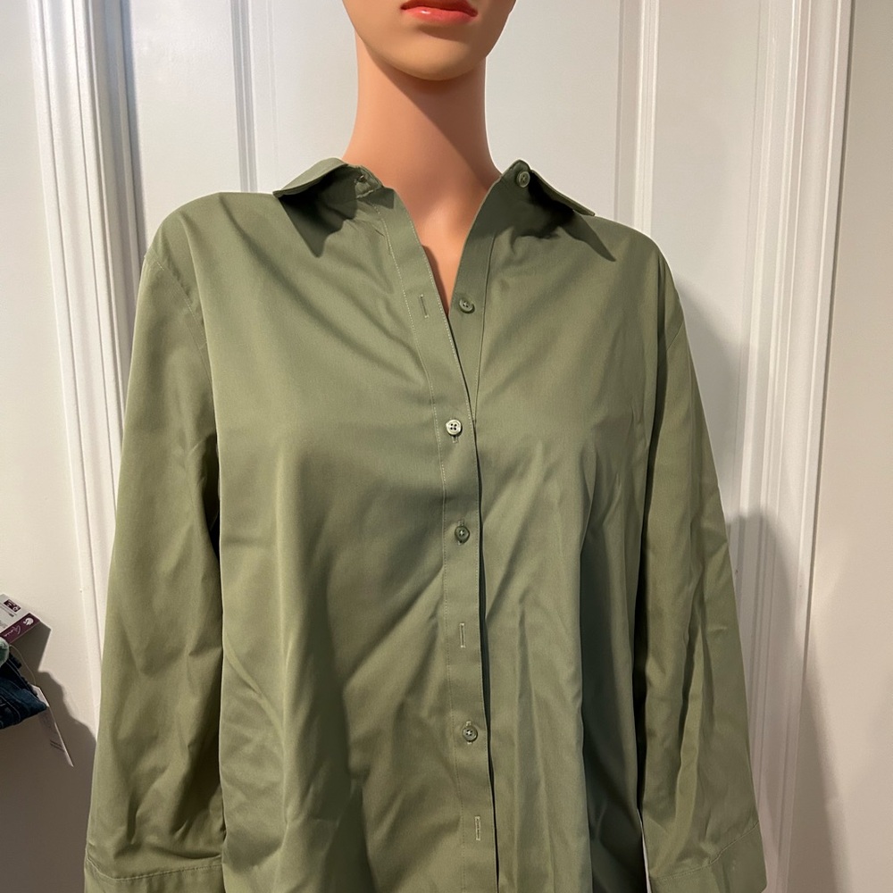 Coldwater Creek Womens 18 No iron Shirt/blouse